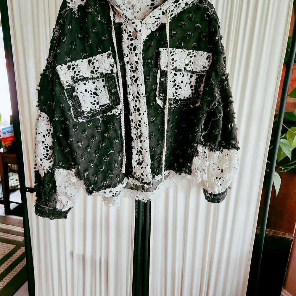 POL Black and White Crochet-Trim Hooded Jacket - Picture 8 of 9